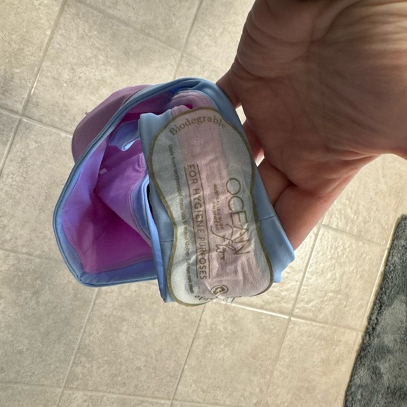 Ocean Flo surf color block one piece swimsuit size XL (runs small) NWT - Picture 6 of 6